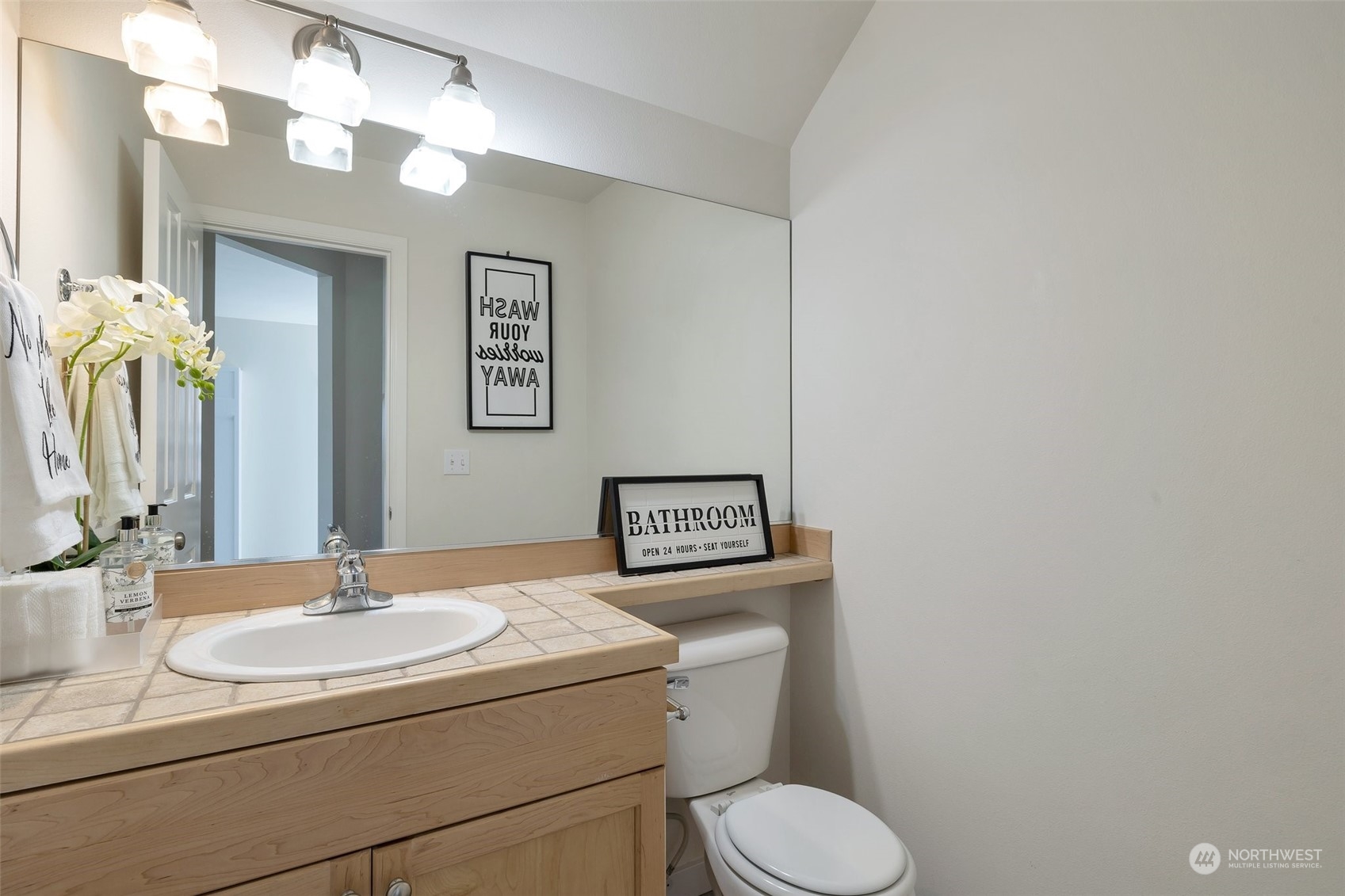 16435 Southeast 168th Place Renton, WA 98058 - Photo 11 of 34 Gallery Image 11