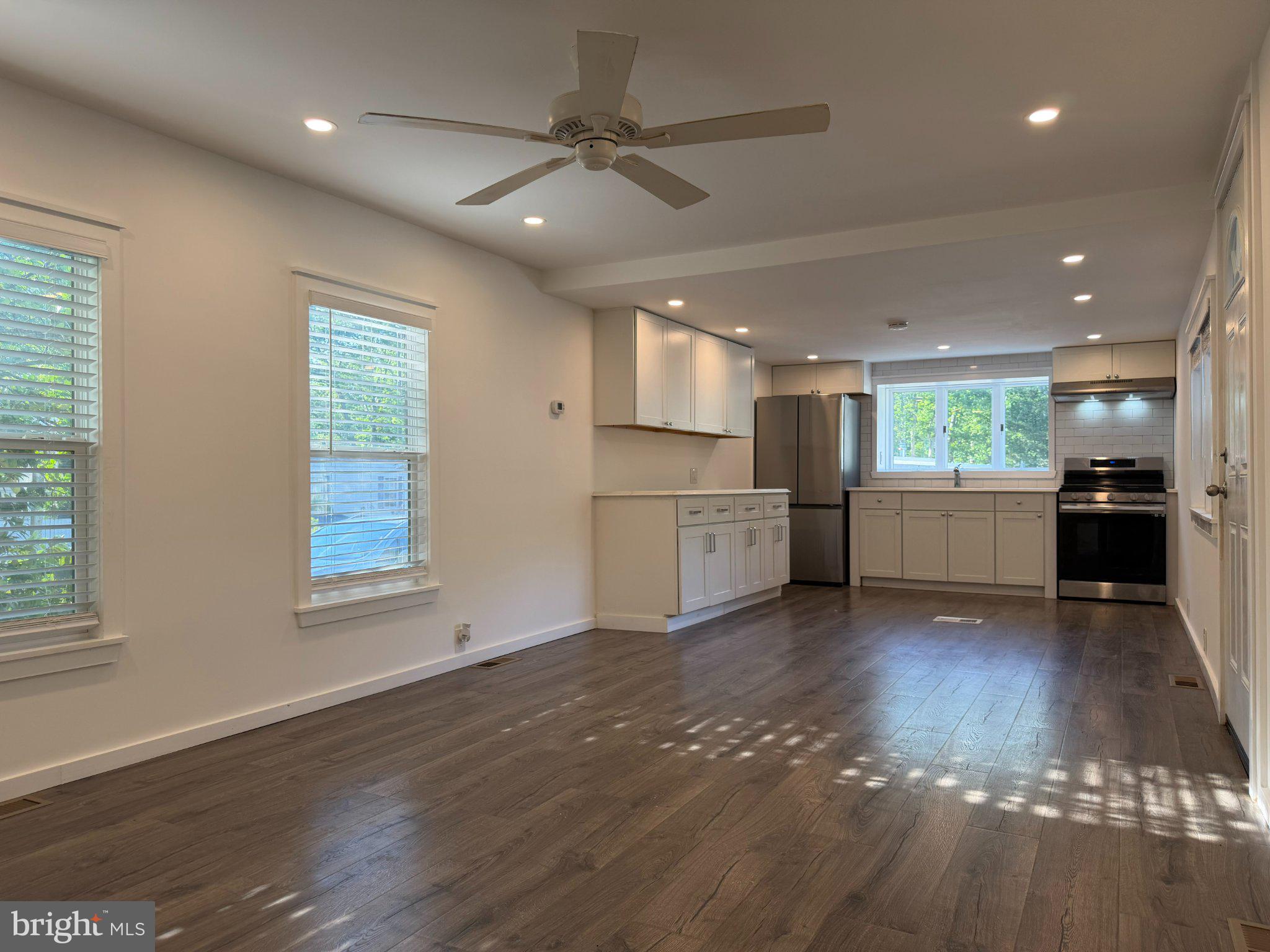 66 Roberts Road Toms River, NJ 08755 - Photo 3 of 13 Bright and airy open kitchen space.