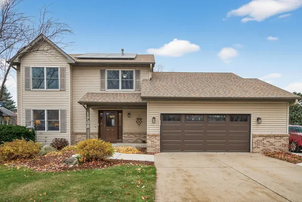 $449,900 | 1908 Sibley View Lane, Northfield, MN 55057