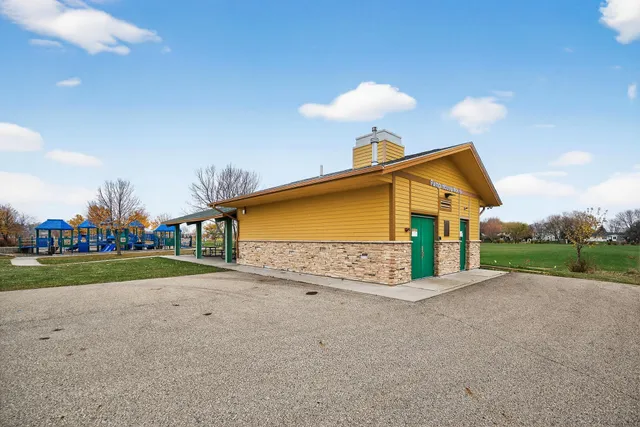 $449,900 | 1908 Sibley View Lane, Northfield, MN 55057