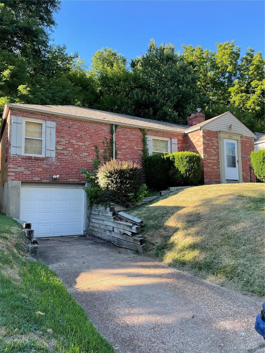 415 Robert Avenue Ferguson, MO 63135 - Photo 2 of 28