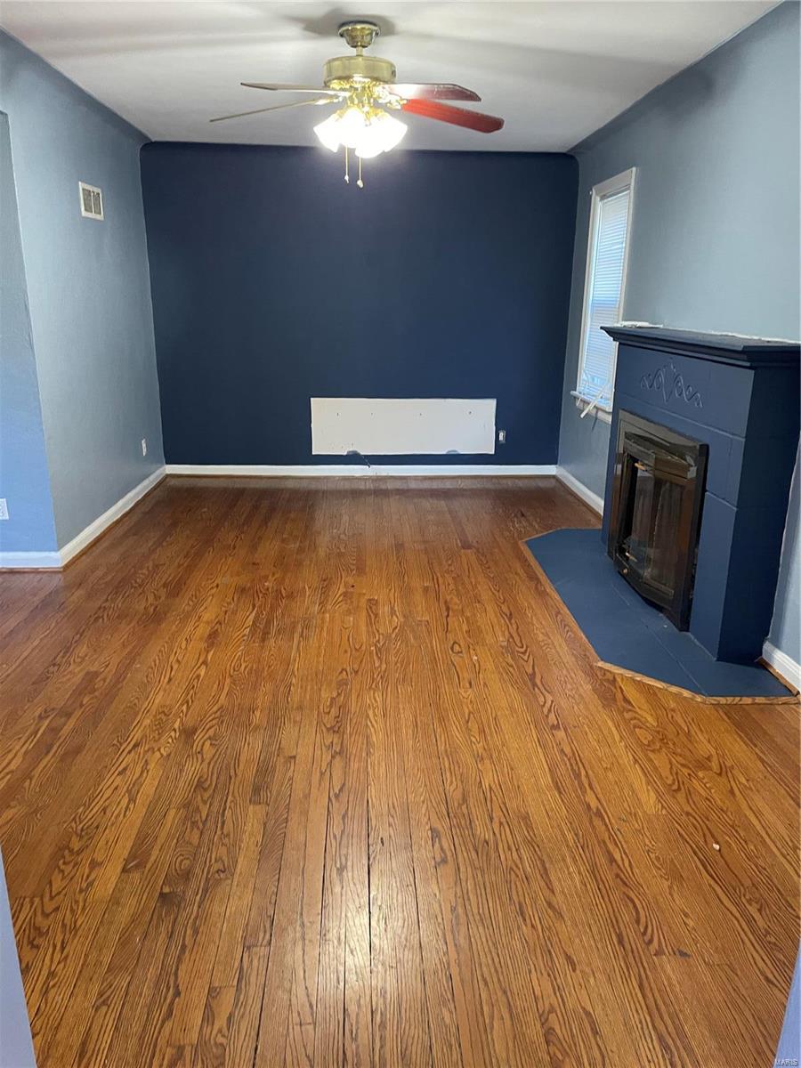 415 Robert Avenue Ferguson, MO 63135 - Photo 5 of 28