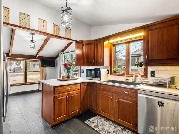 $500,000 | 343 Woodside Avenue, Hamilton, NJ 08610