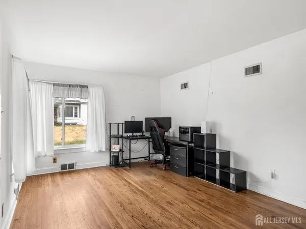 $500,000 | 343 Woodside Avenue, Hamilton, NJ 08610