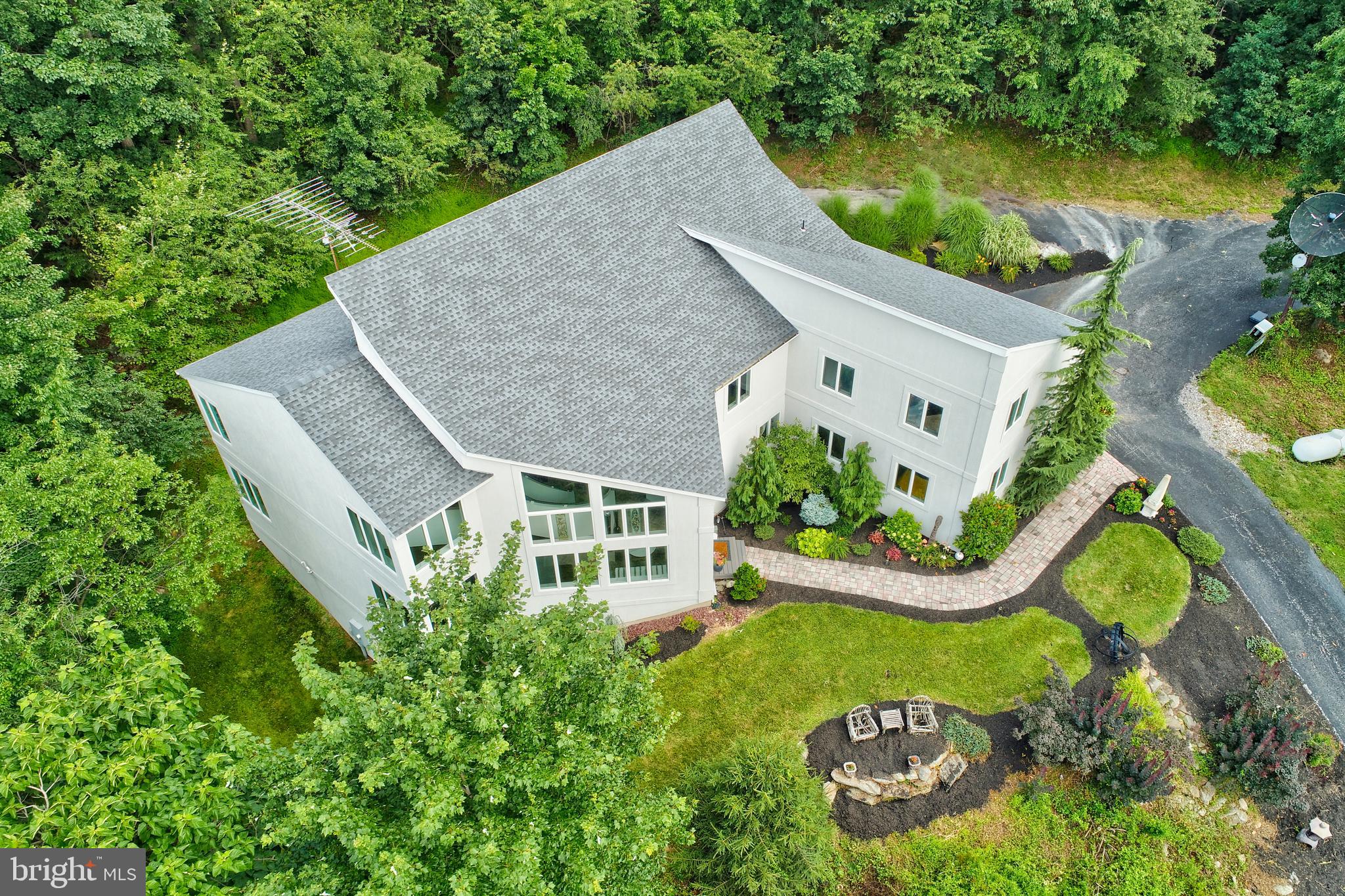 425 Scout Ridge Lane Hellam, PA 17406 - Photo 3 of 55 Gallery Image 3