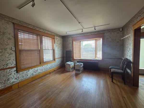 $2,400 | 101 North Broadway, Pennsville, NJ 08070