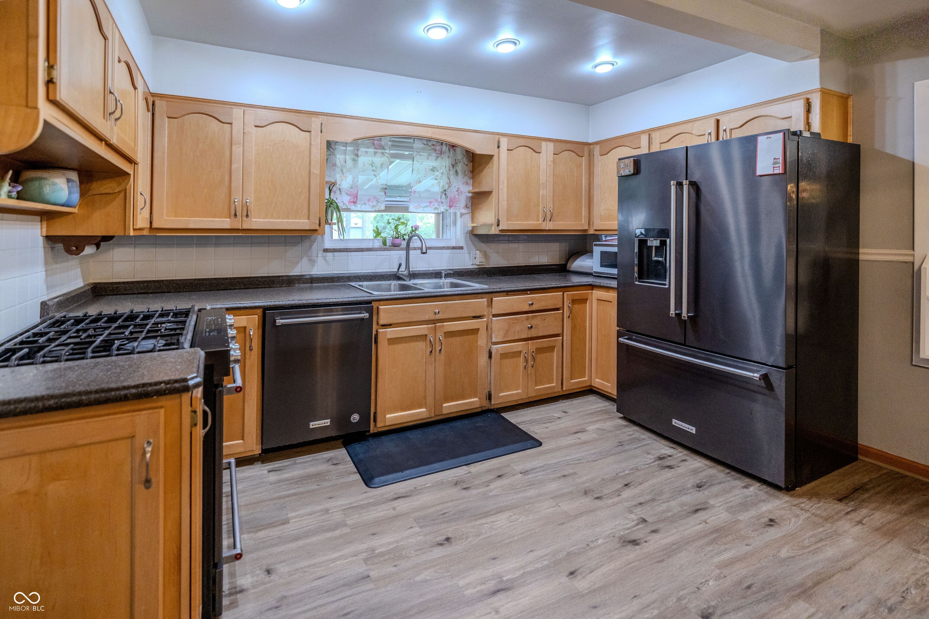10315 Eller Road Fishers, IN 46038 - Photo 14 of 34