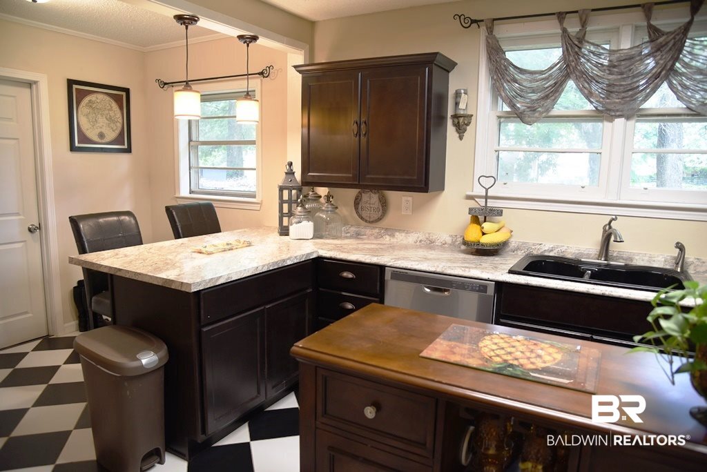 2351 Hammock Road Mobile, AL 36605 - Photo 12 of 34
