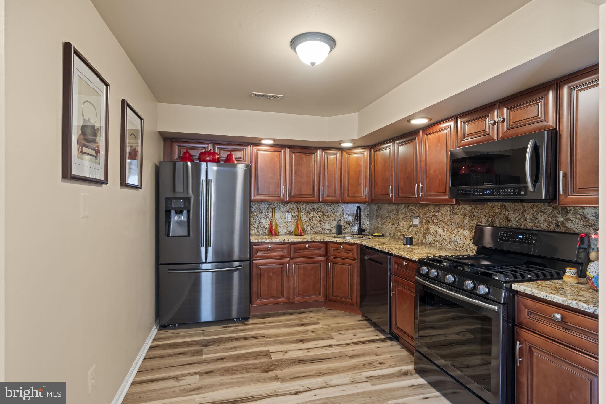 2089 Welsh Road, Unit F2 Philadelphia, PA 19115 - Photo 10 of 25 Gallery Image 10