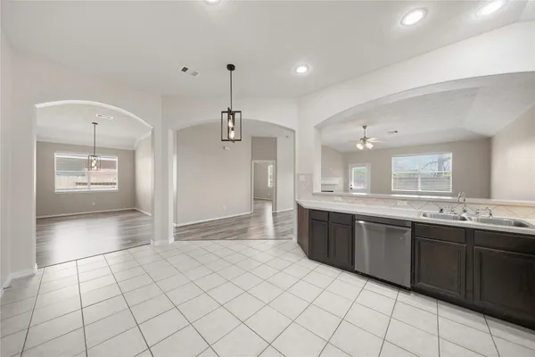 $1,975 | 24503 Lakecrest Bend Drive, Katy, TX 77493