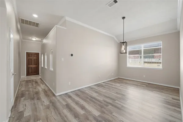 $1,975 | 24503 Lakecrest Bend Drive, Katy, TX 77493