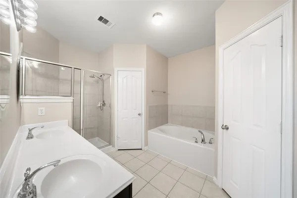 $1,975 | 24503 Lakecrest Bend Drive, Katy, TX 77493