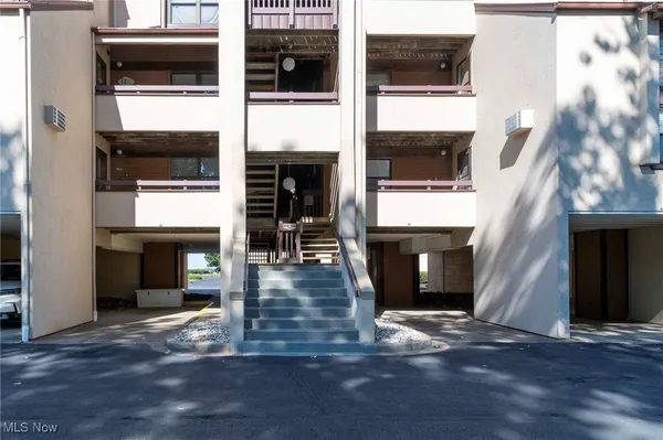 $235,000 | 1801 East Perry Street, Unit 22, Port Clinton, OH 43452