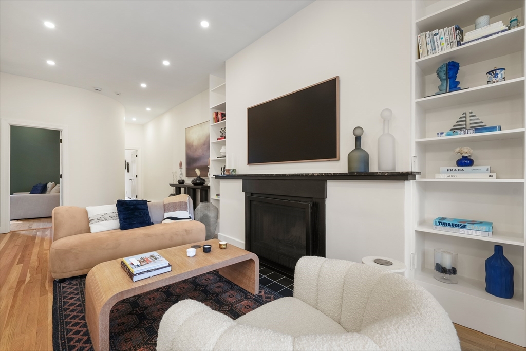 236 West Canton Street, Unit 4 Boston, MA 02116 - Photo 7 of 16