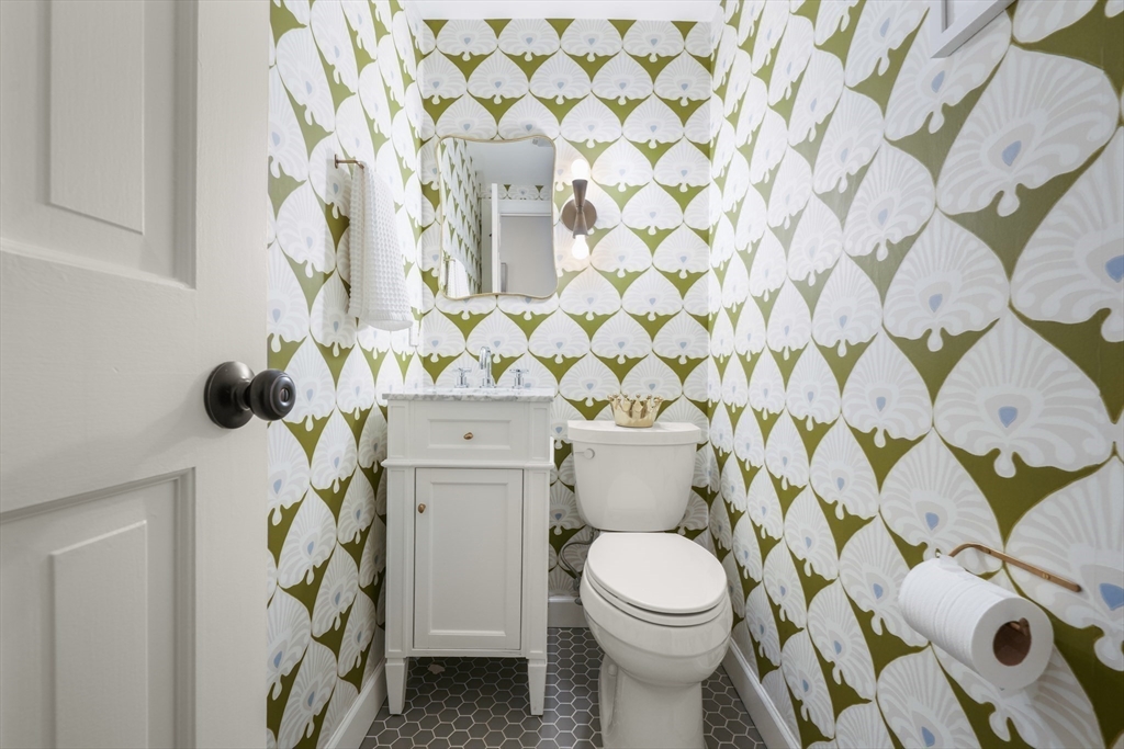 236 West Canton Street, Unit 4 Boston, MA 02116 - Photo 8 of 16