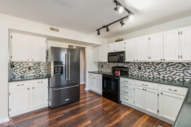 $309,900 | 760 Rose Lane, Brownsburg, IN 46112