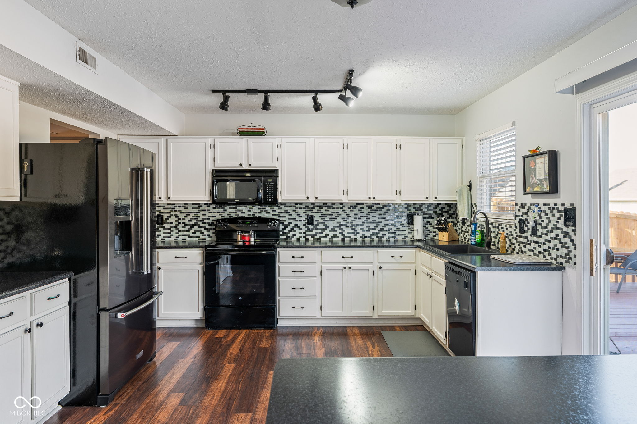 760 Rose Lane Brownsburg, IN 46112 - Photo 10 of 38