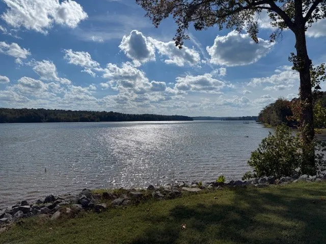 $230,000 | 122 Lakeview Drive, Stewart, TN 37175