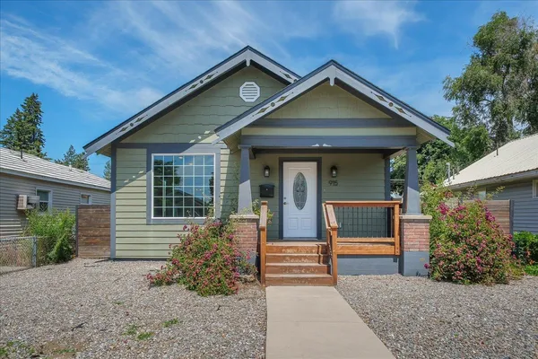 $360,000 | 915 East Crown Avenue, Spokane, WA 99207