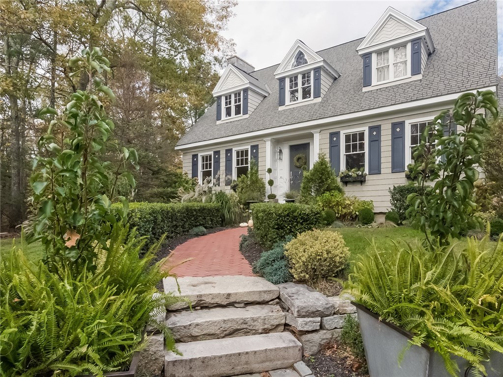 286 Hunting House Road Glocester, RI 02857 - Photo 2 of 39