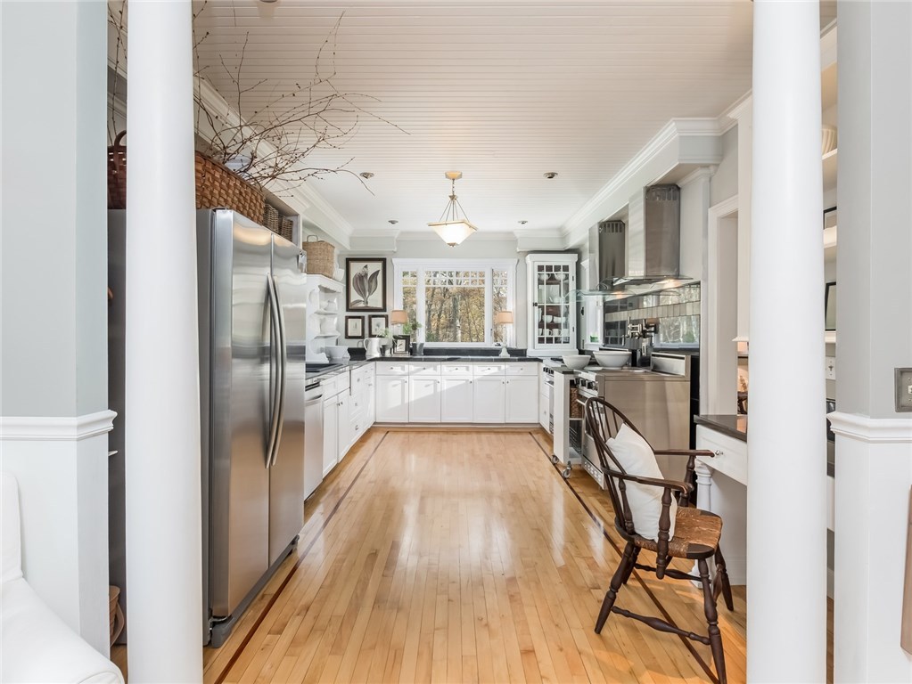 286 Hunting House Road Glocester, RI 02857 - Photo 10 of 39