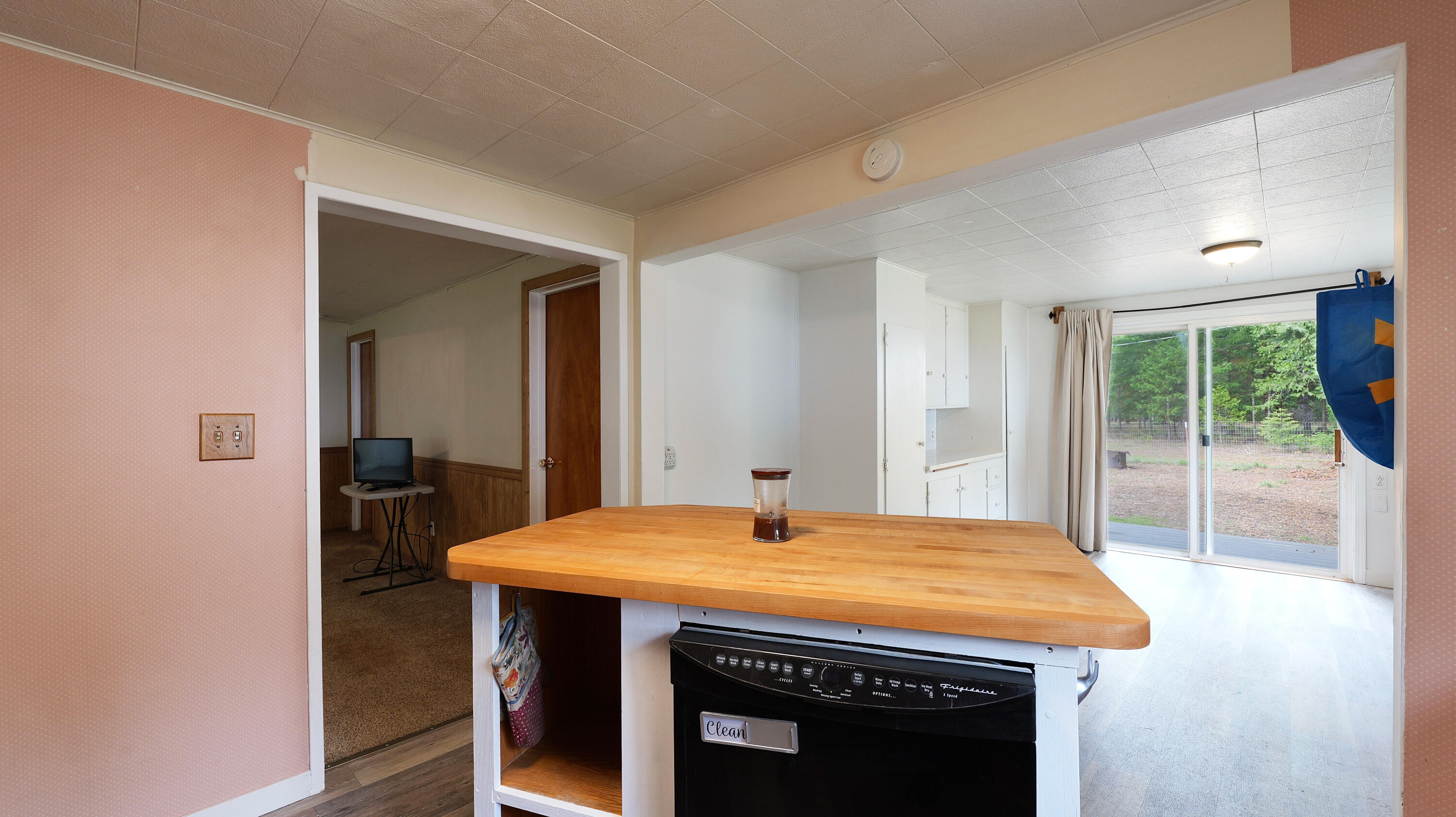 431 Red Blanket Road Prospect, OR 97536 - Photo 13 of 48 view from kitchen island to back slider