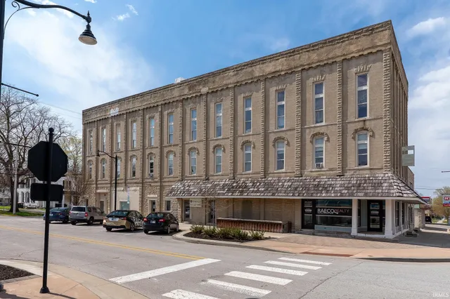 $1,200,000 | 208 South Market Street, Delphi, IN 46923