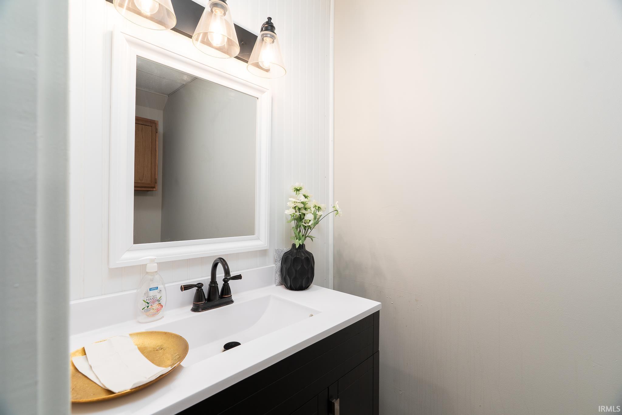 208 South Market Street Delphi, IN 46923 - Photo 12 of 25