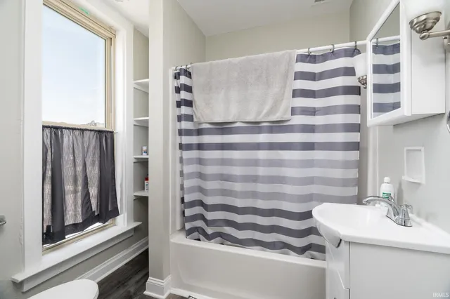 $1,200,000 | 208 South Market Street, Delphi, IN 46923