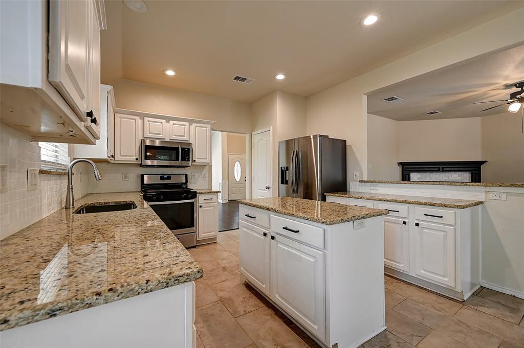 1508 Sandy Ridge Drive McKinney, TX 75069 - Photo 8 of 40