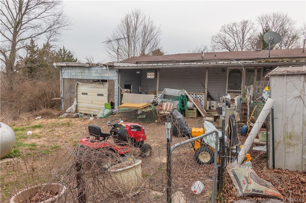 502 East Shorts Corner Road Pekin, IN 47165 - Photo 3 of 20 Gallery Image 3