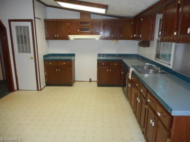 288 Oakview Road Linwood, NC 27299 - Photo 4 of 11 Gallery Image 4