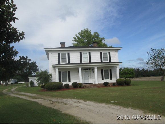 140 Pope Farm Road Stantonsburg, NC 27883 - Photo 1 of 24 Primary Photo