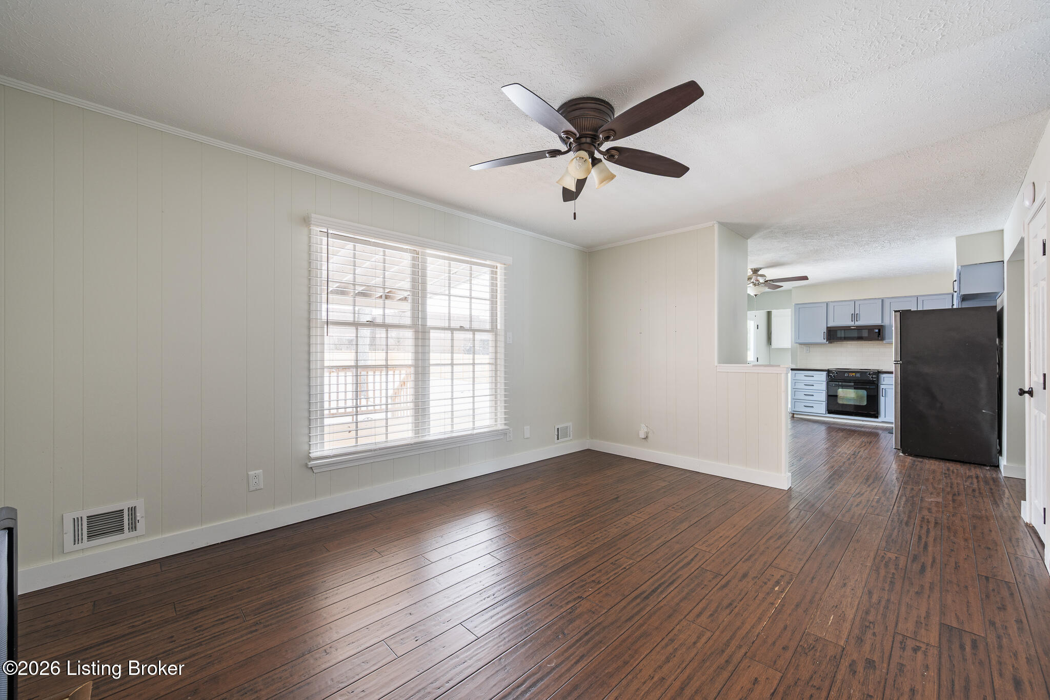 3715 Longview Road Louisville, KY 40299 - Photo 12 of 36 3715 Longview Rd-11