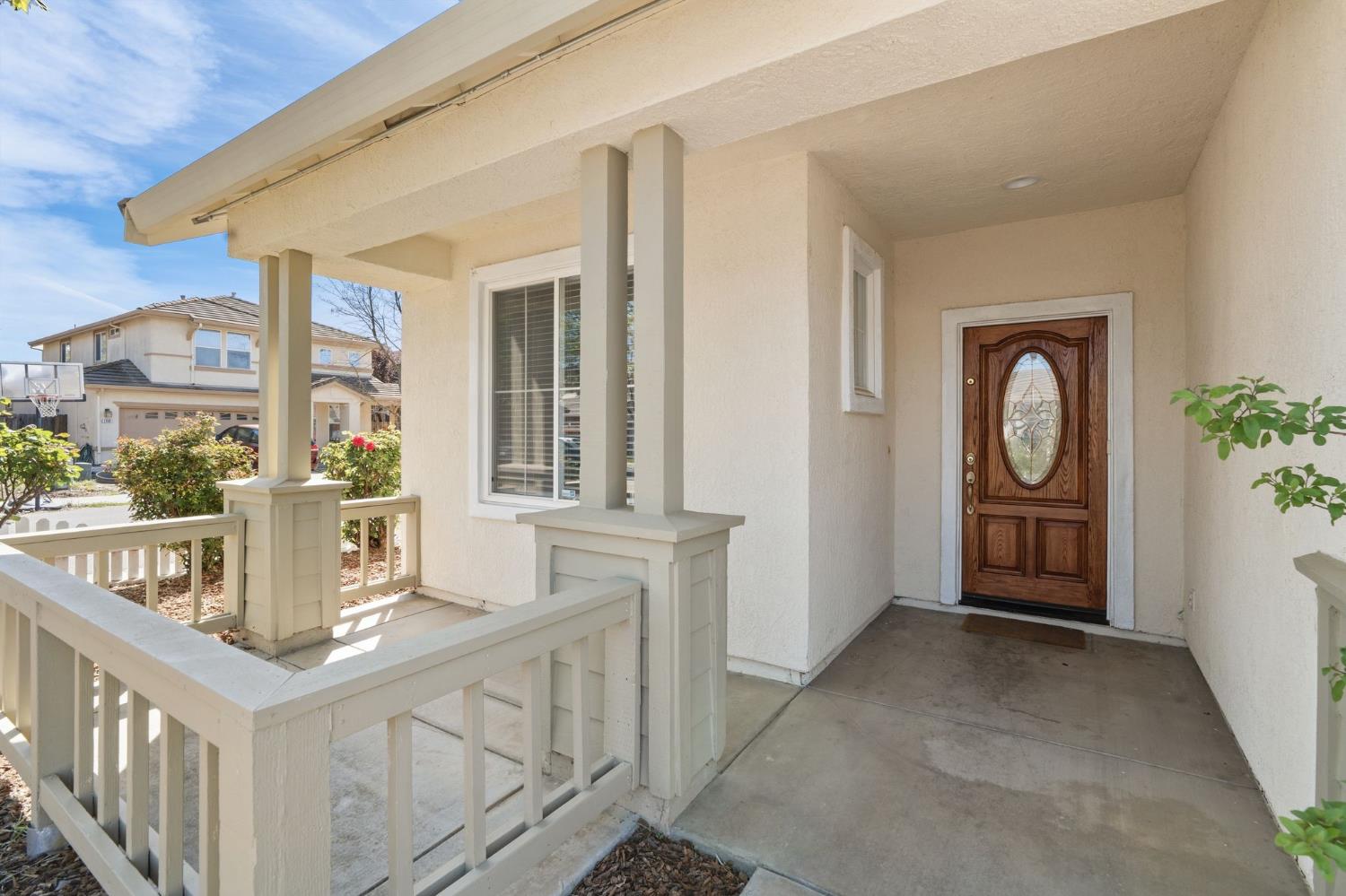 2603 Bellows Street Davis, CA 95618 - Photo 7 of 50 a view of an entryway with wooden floor and mirror