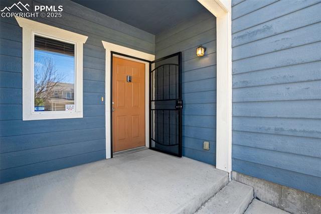 2305 Reed Grass Way Colorado Springs, CO 80915 - Photo 3 of 48