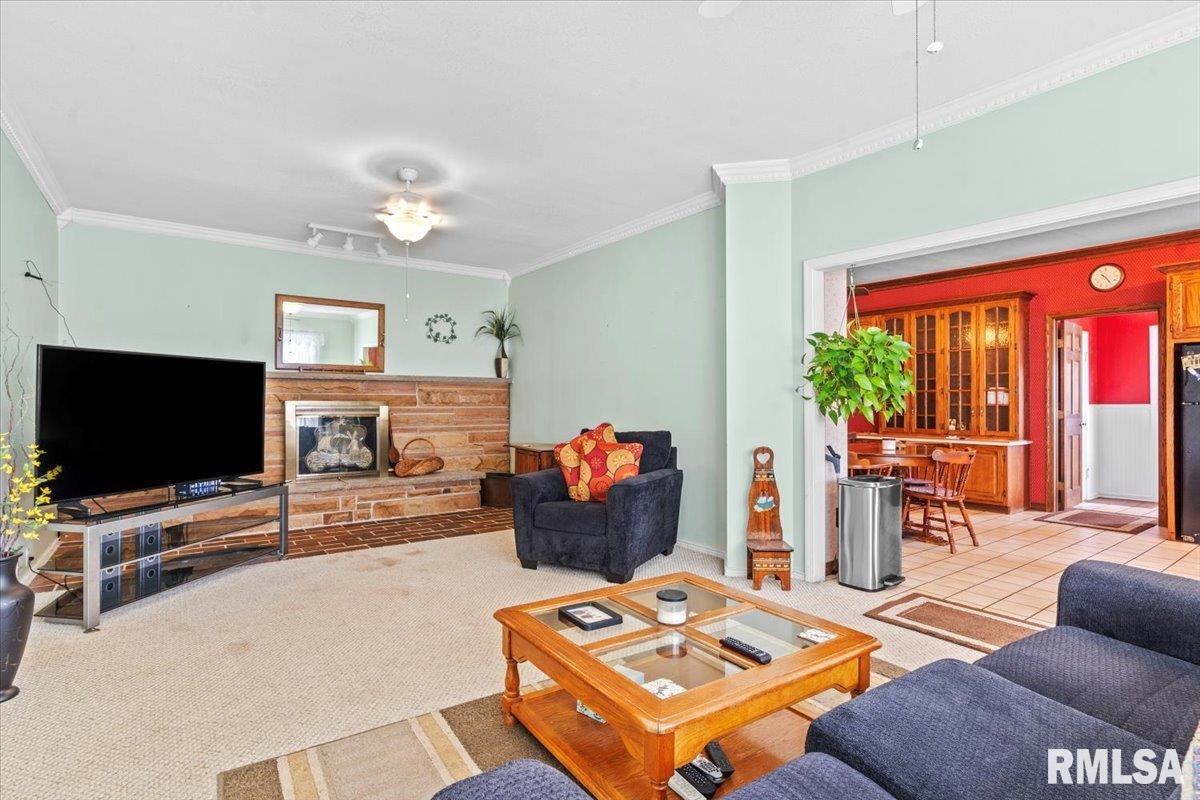 3608 Magdalena Street Springfield, IL 62707 - Photo 8 of 41