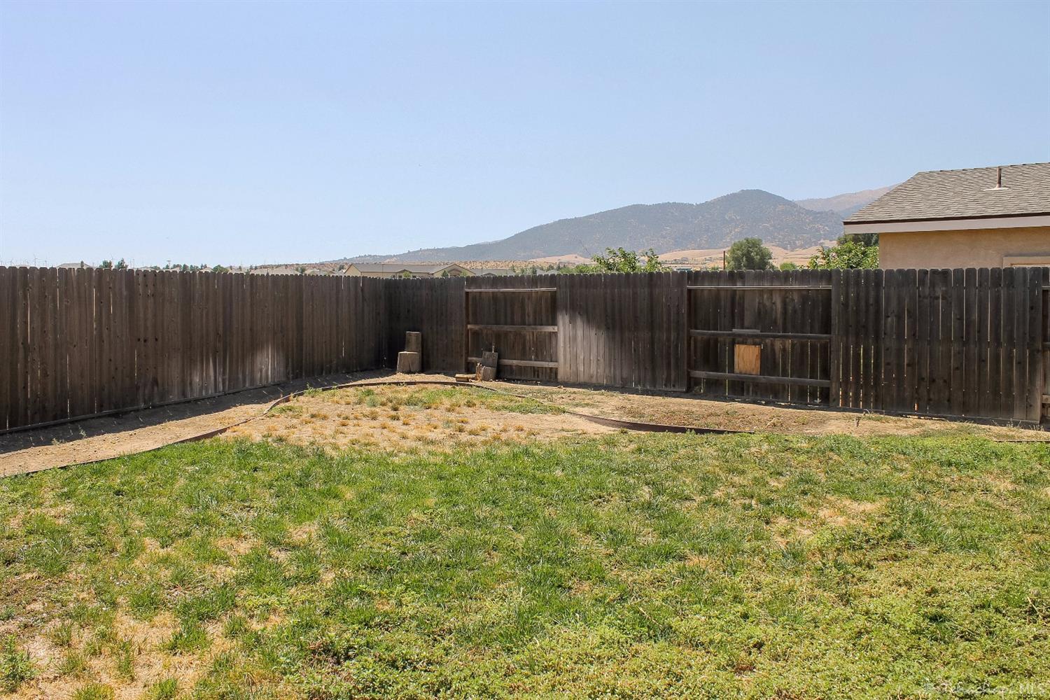 1026 Clearview Street Tehachapi, CA 93561 - Photo 28 of 32 Gallery Image 28