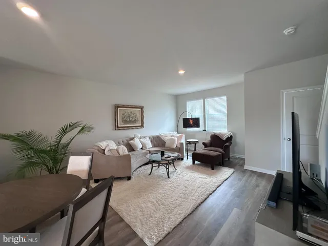 $2,800 | 248 Macoun Way, Glassboro, NJ 08028