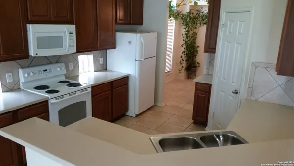 $2,550 | 22027 Dolomite Drive, San Antonio, TX 78259