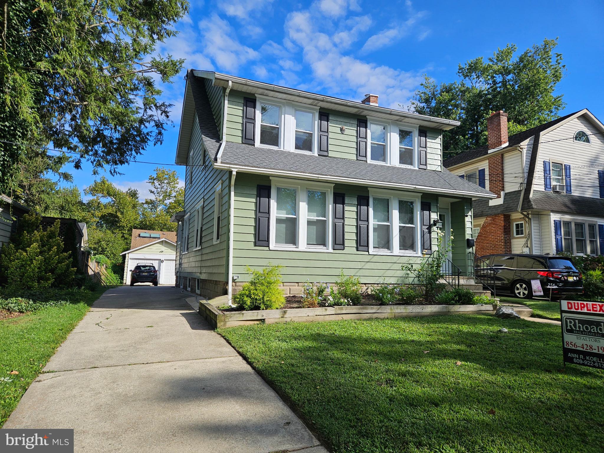 exterior 252 Rhoads