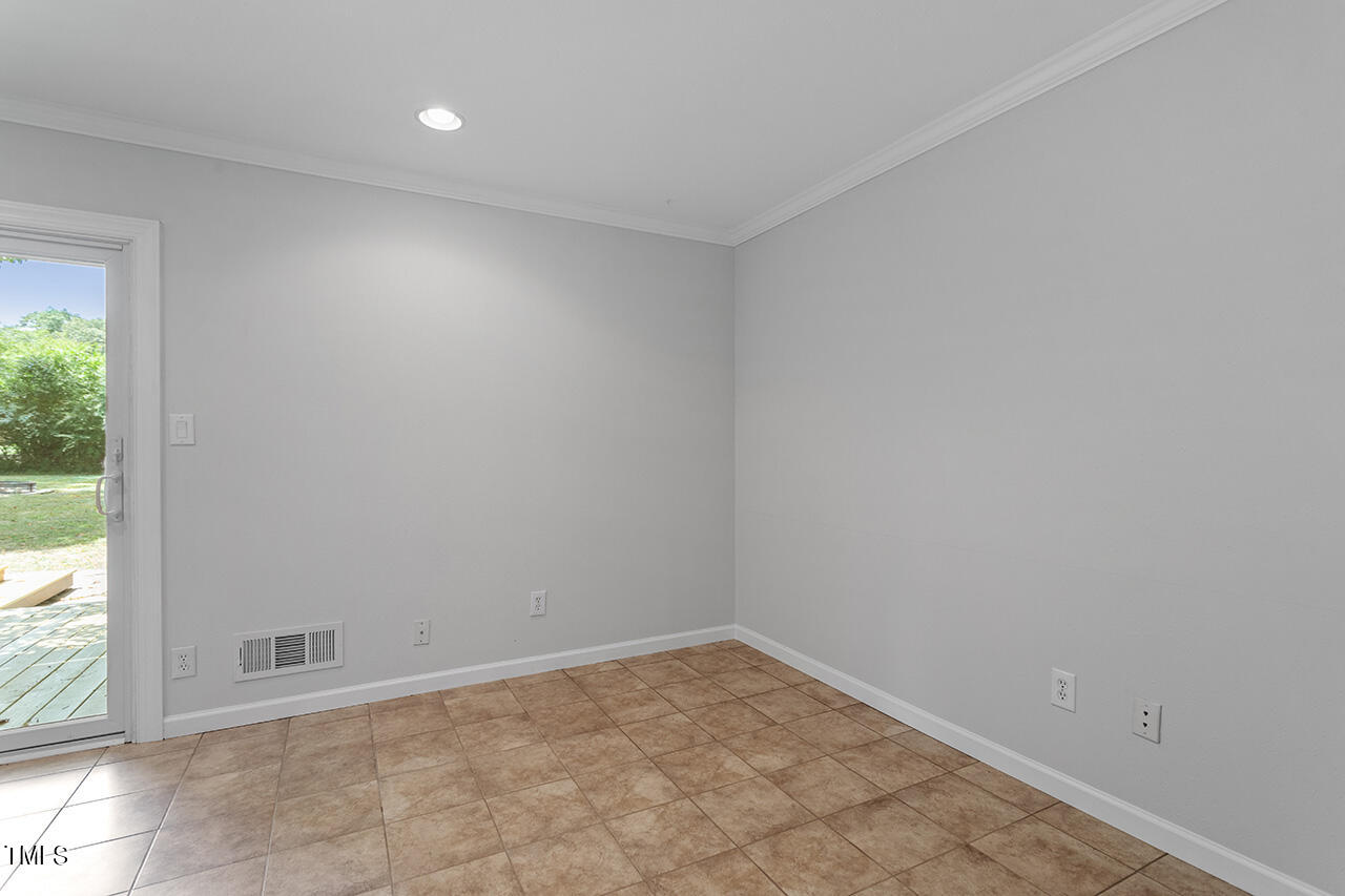 216 Singleton Street Raleigh, NC 27606 - Photo 29 of 37 216 Singleton Street_25