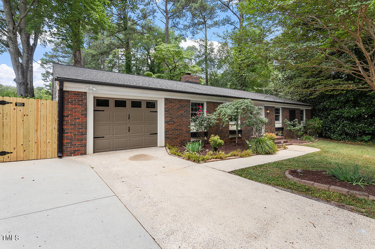 216 Singleton Street Raleigh, NC 27606 - Photo 4 of 37 216 Singleton Street_03