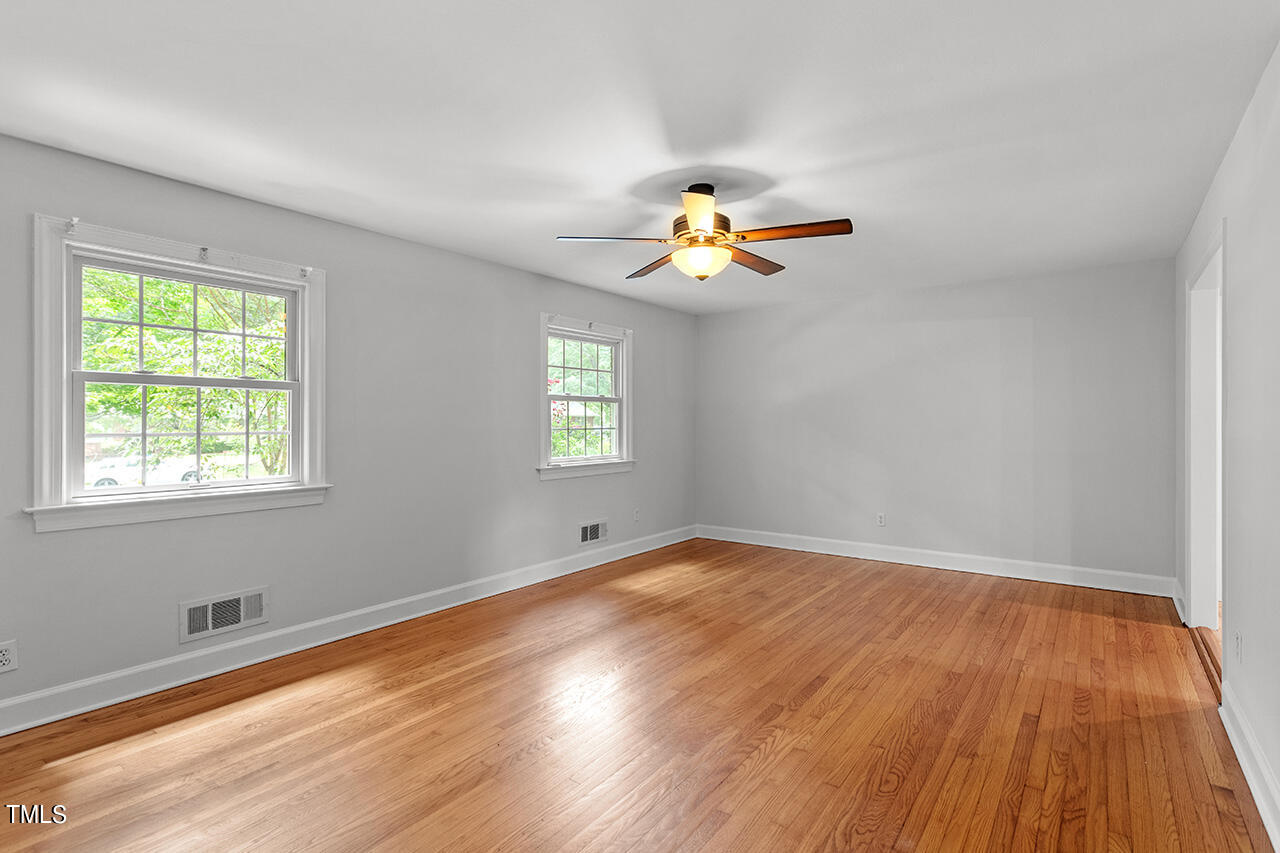 216 Singleton Street Raleigh, NC 27606 - Photo 7 of 37 216 Singleton Street_13