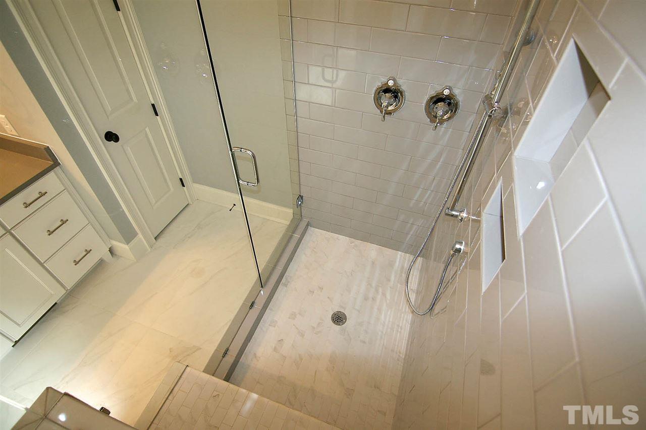 4118 English Garden Way Raleigh, NC 27612 - Photo 21 of 25 Gallery Image 21