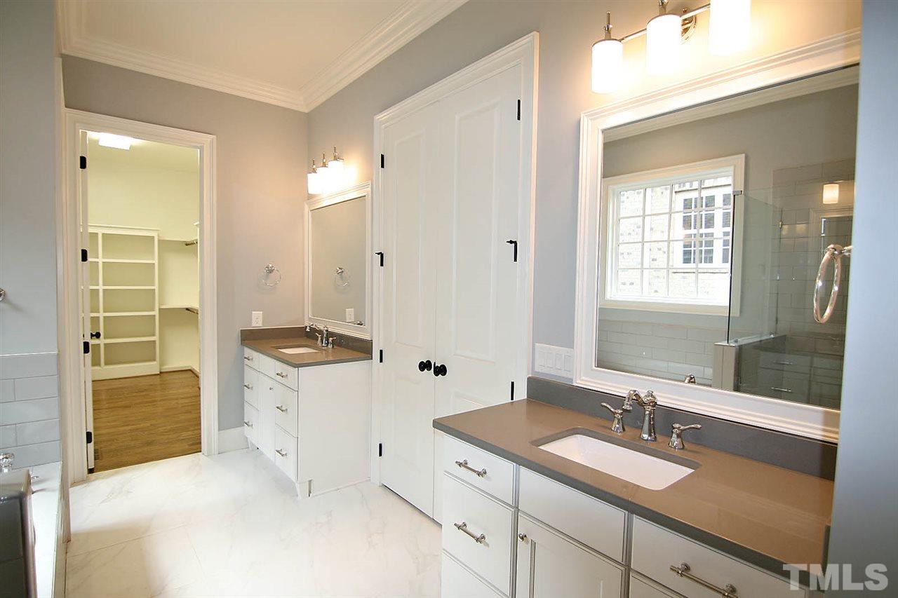 4118 English Garden Way Raleigh, NC 27612 - Photo 22 of 25 Gallery Image 22