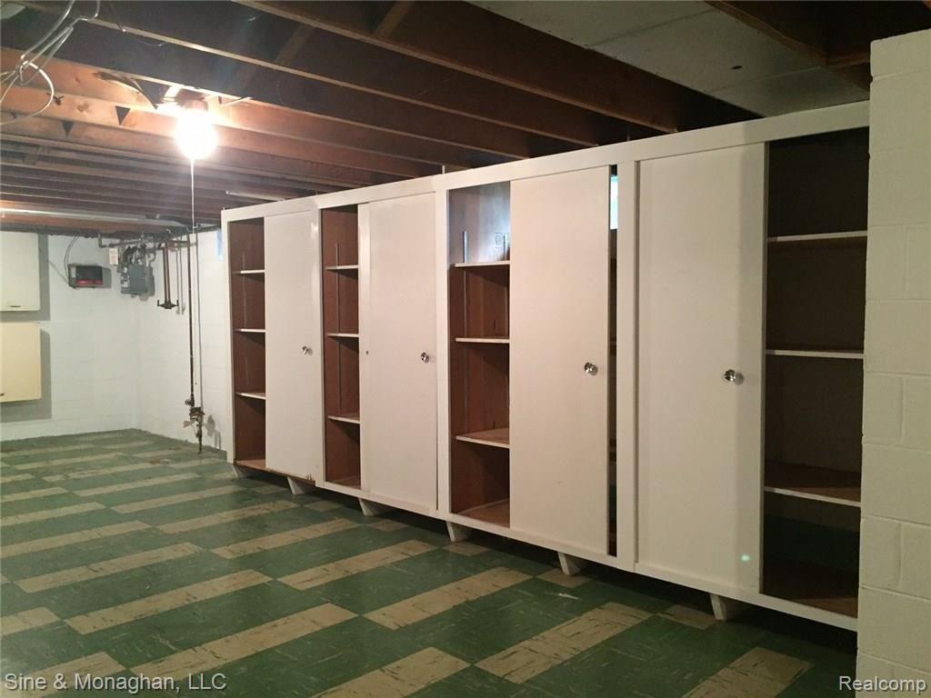 613 Hawthorne Road Grosse Pointe, MI 48236 - Photo 17 of 31 613 14.JPG