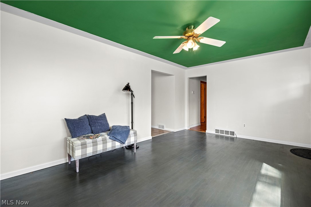 239 Habant Road Amherst, OH 44001 - Photo 3 of 25 Living Room