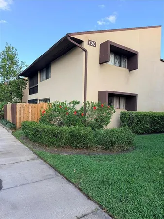 $1,750 | 720 North Village Drive North, Unit 103, St. Petersburg, FL 33716