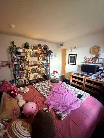 $1,750 | 720 North Village Drive North, Unit 103, St. Petersburg, FL 33716